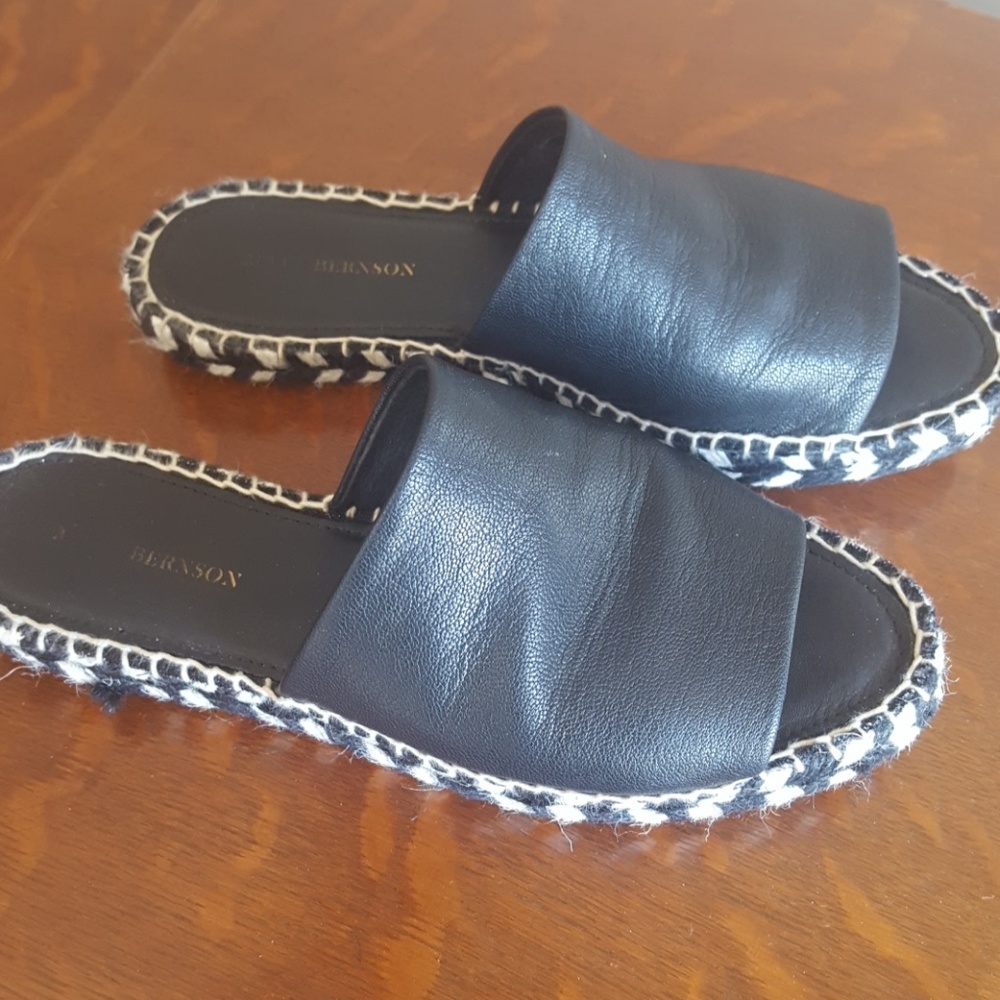 Leather sandal slip on's